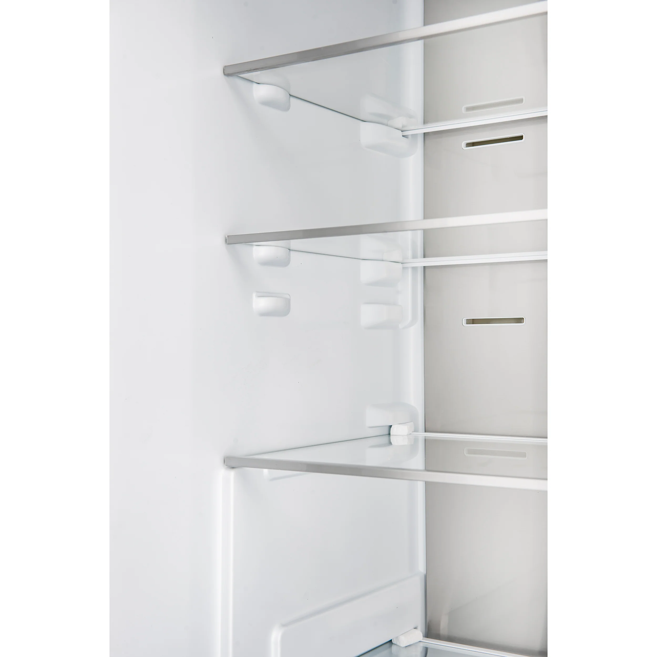 Custodia 24" Bottom Freezer, 10.3 cf., Left Swing, Ice Maker, Total No frost, Stainless Steel handles - Image 6