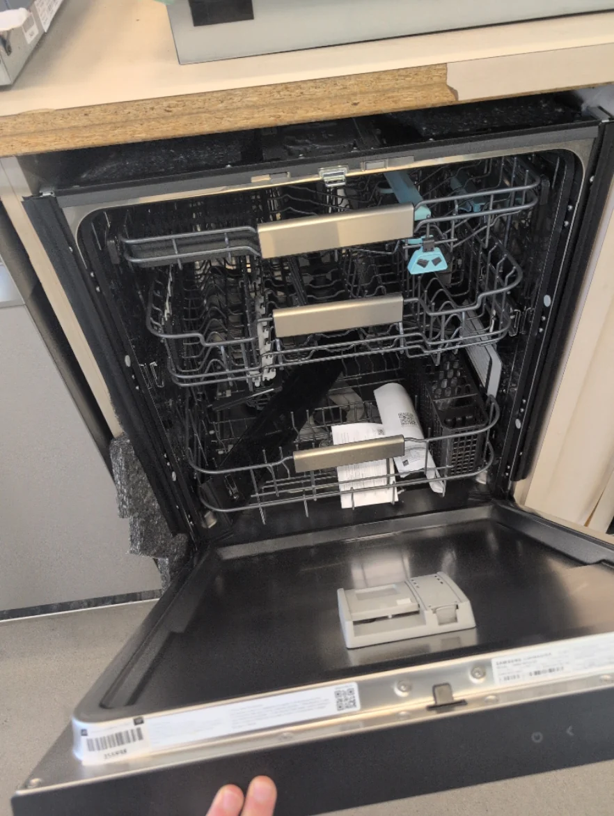 DW90F89P0USR - DISHWASHERS - Samsung - Top Controls - Stainless Steel - Open Box - Image 2