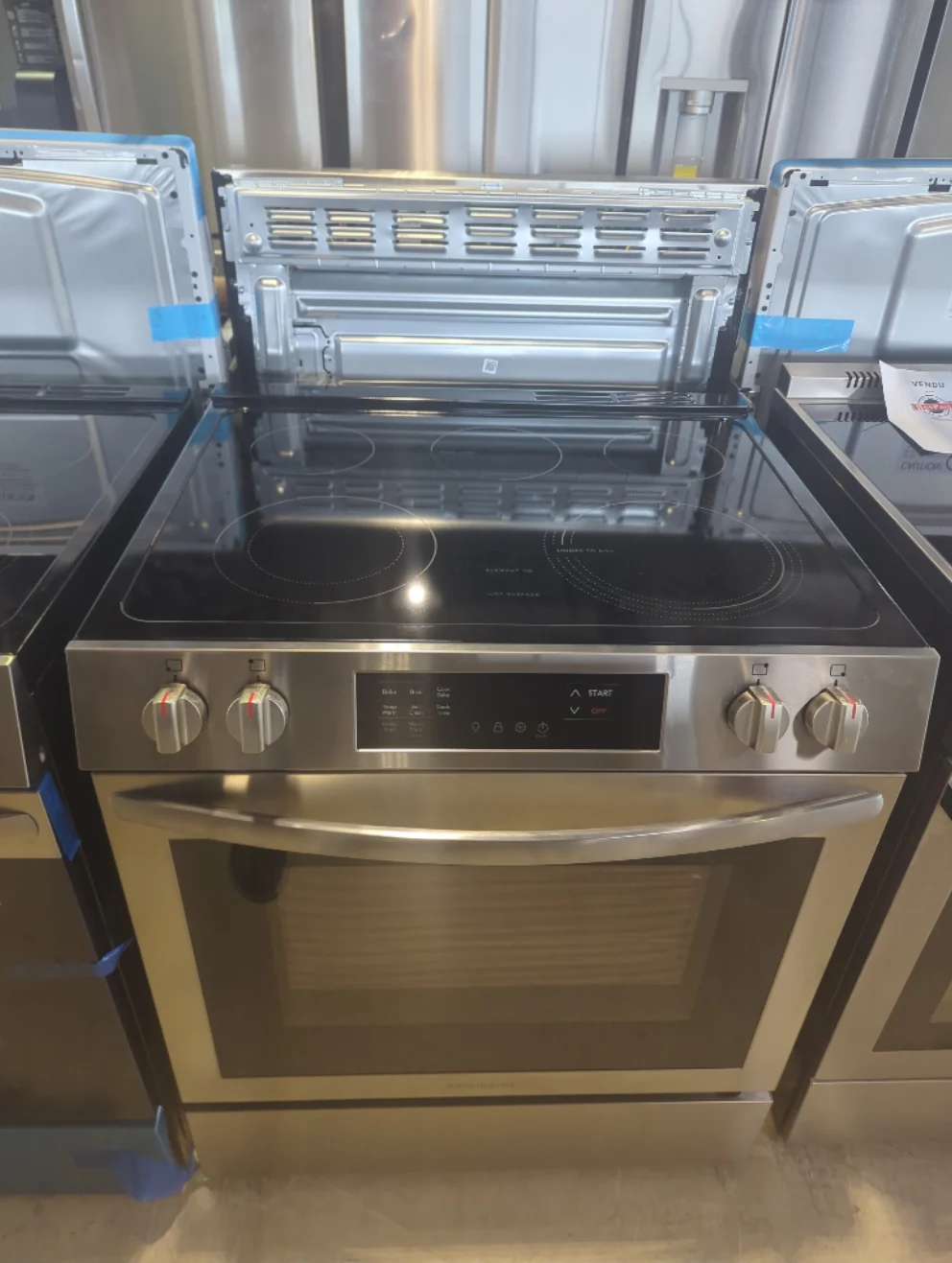 FCFE308CAS - RANGES - Frigidaire - Electric - Stainless Steel - Open Box - Image 2