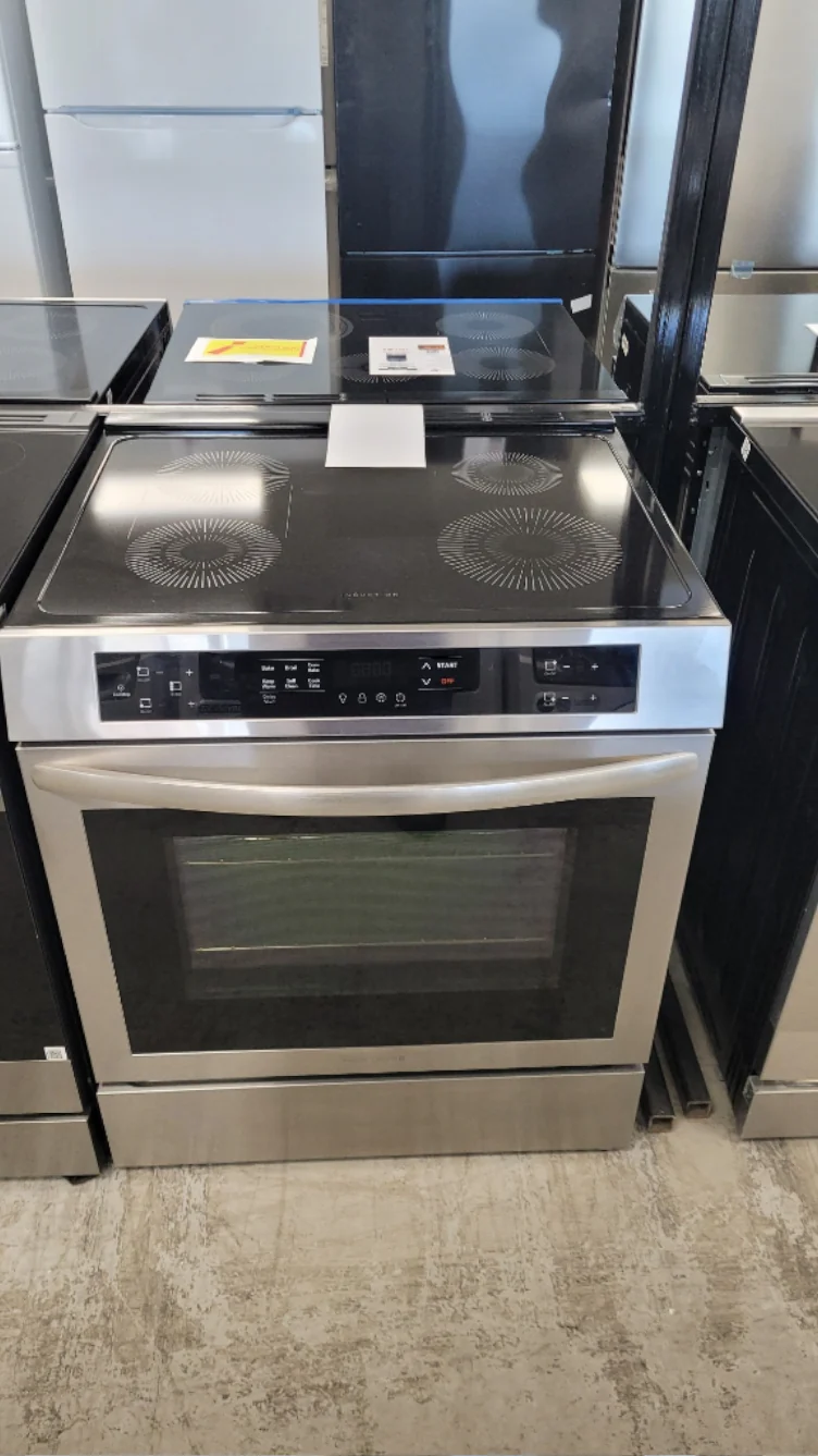 FCFI308CAS - RANGES - Frigidaire - Electric - Stainless Steel - Open Box - Image 2