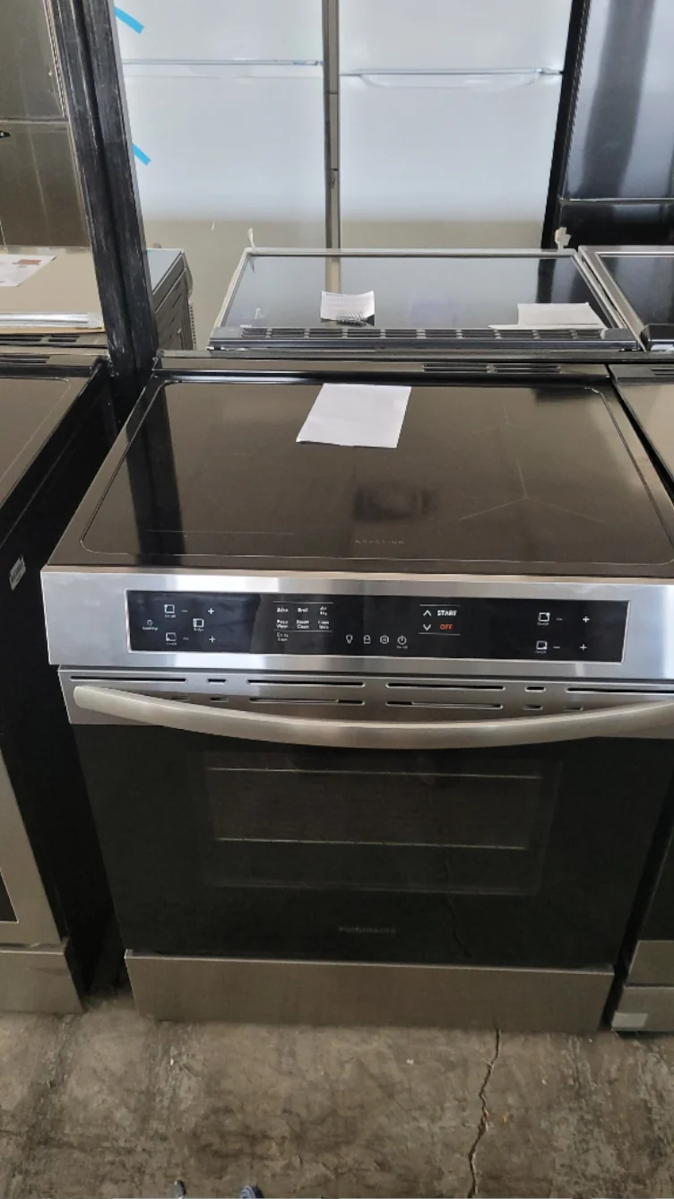 FCFI308CBS - RANGES - Frigidaire - Electric - Stainless Steel - Open Box - Image 2