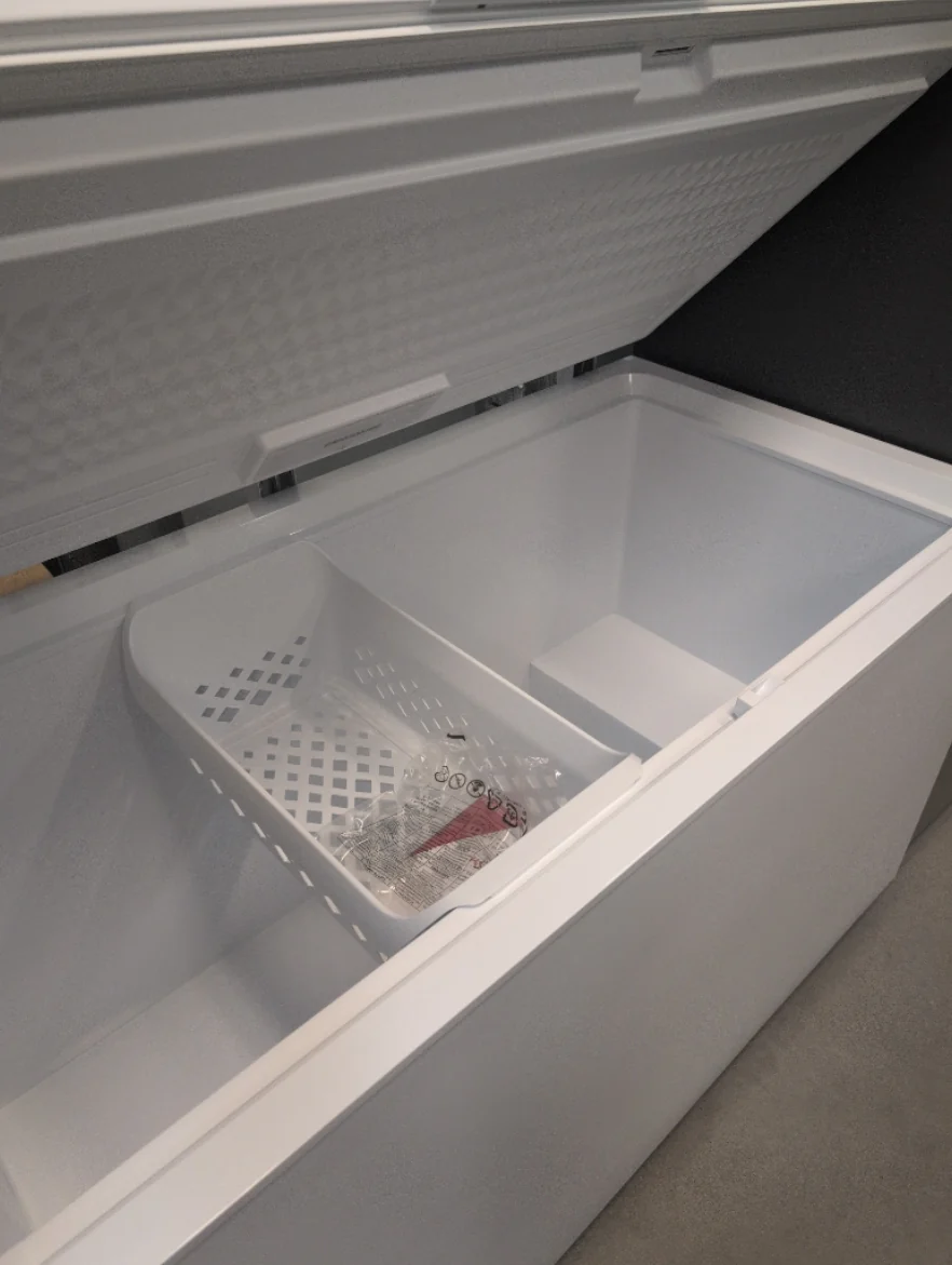 FFCL1542AW - FREEZERS - Frigidaire - White - Open Box - Image 3