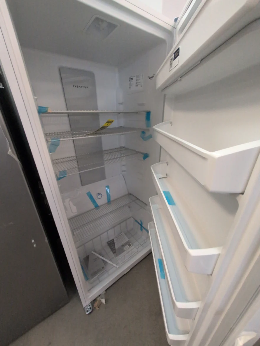 FFUE2022AW - FREEZERS - Frigidaire - White - Open Box - Image 3
