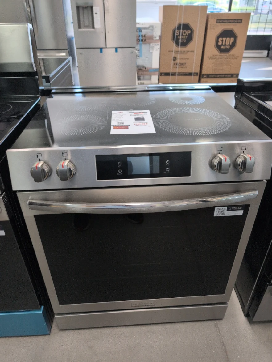 GCFE306CBF - RANGES - Frigidaire Gallery - Electric - Stainless Steel - Open Box - Image 2