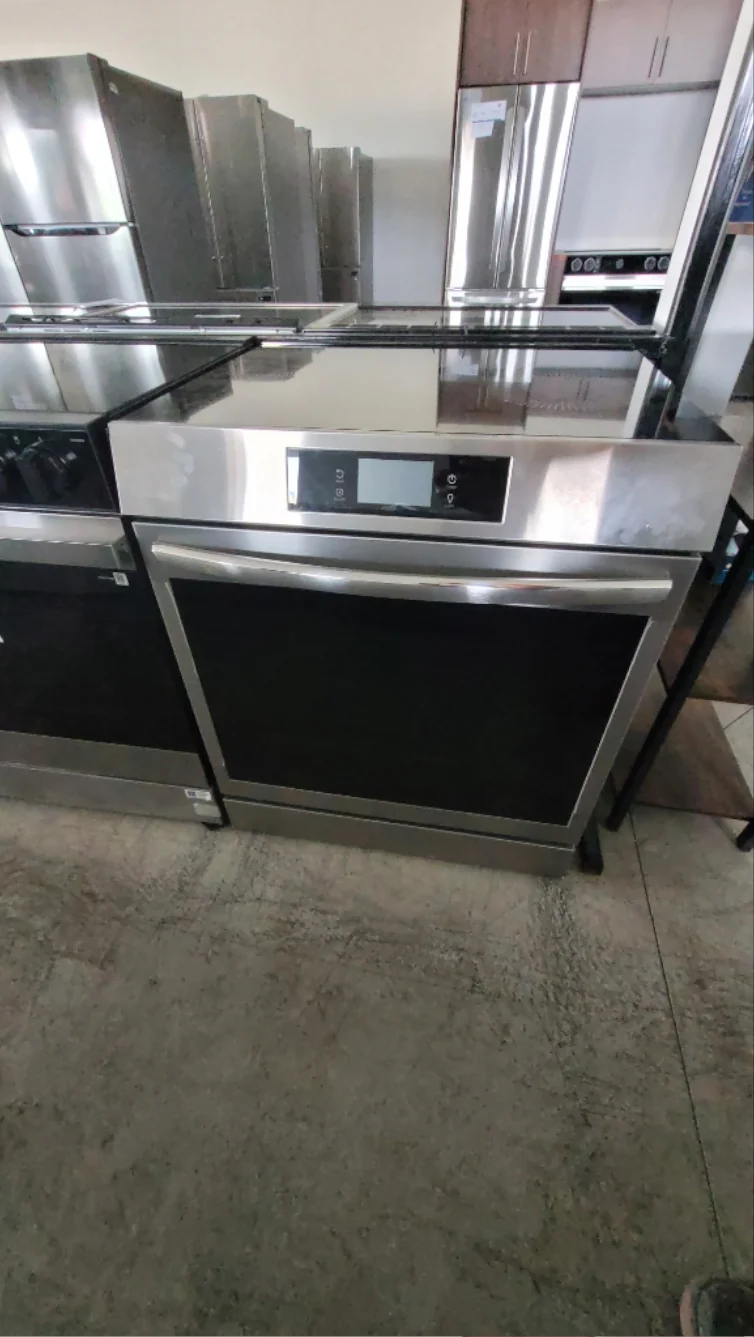 GCFI306CBF - RANGES - Frigidaire Gallery - Electric - Stainless Steel - Open Box - Image 2