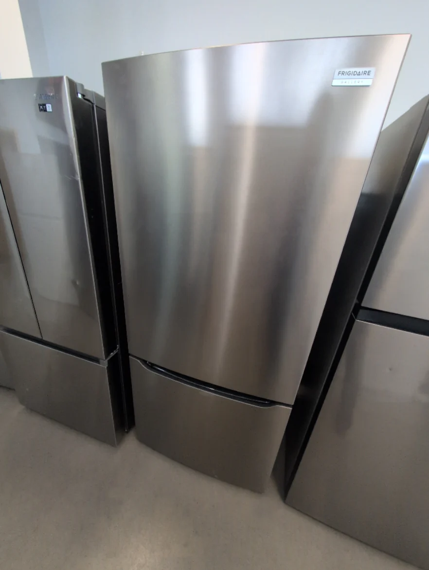 GRBN2012AF - REFRIGERATORS - Frigidaire Gallery - Bottom Freezer - Stainless Steel - Open Box - Image 3