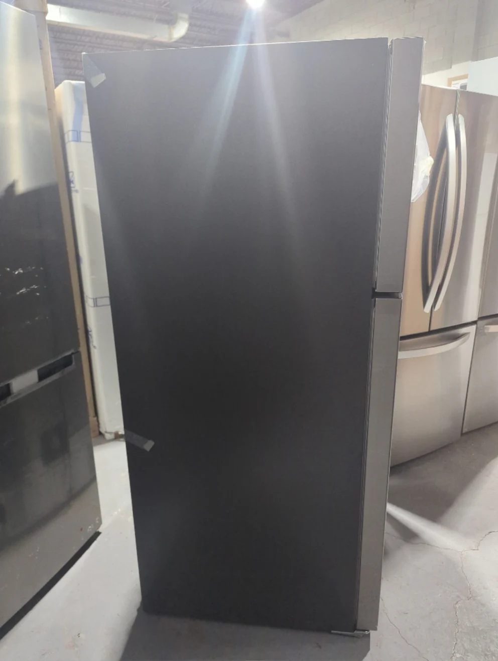GRTE2055AF - REFRIGERATORS - Frigidaire - Top Freezer - Stainless Steel - Open Box - Image 3