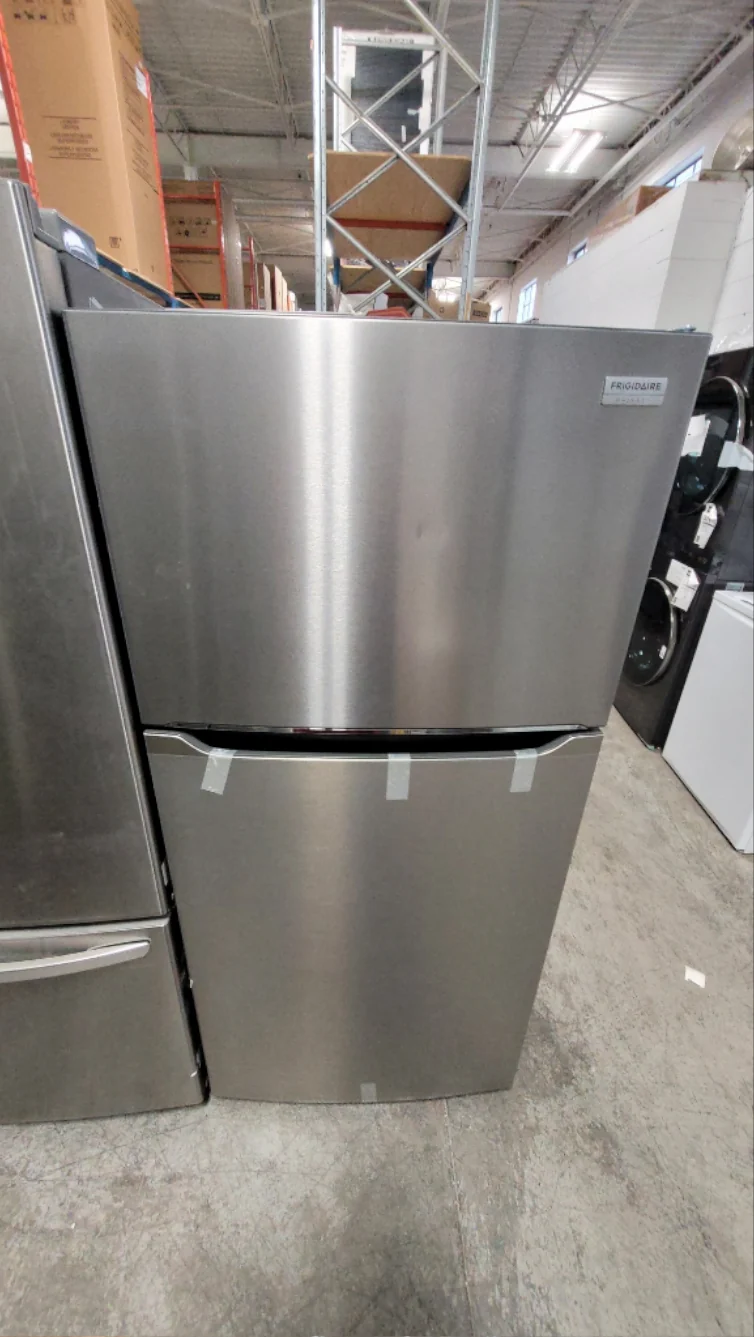 GRTE2055AF - REFRIGERATORS - Frigidaire - Top Freezer - Stainless Steel - Open Box - Image 2