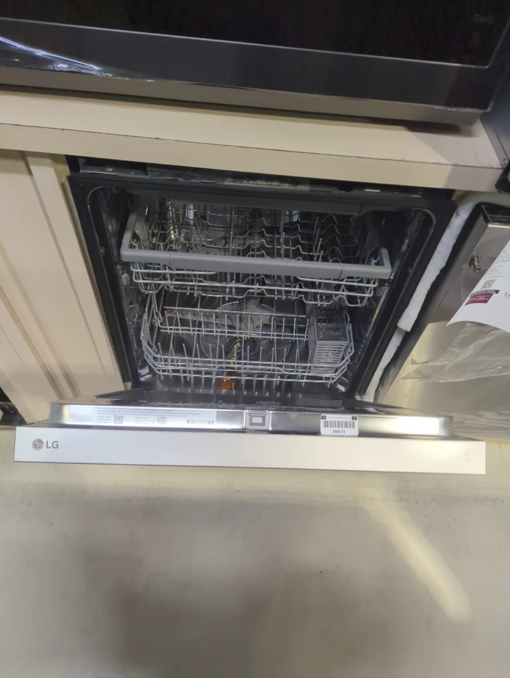 LDFN4542S - DISHWASHERS - LG - Front Controls - Stainless Steel - Open Box - Image 5