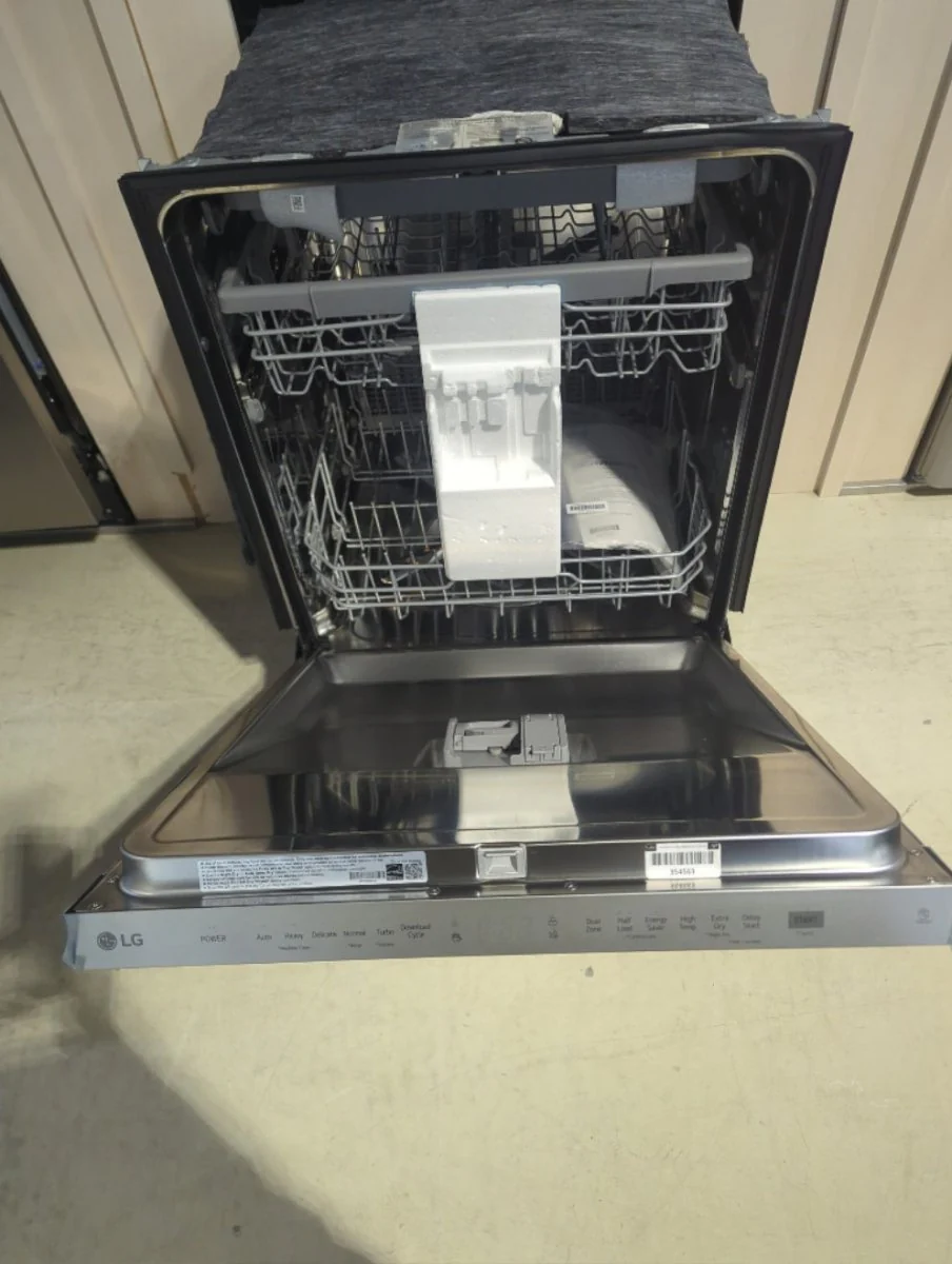 LDPN454HT - DISHWASHERS - LG - Top Controls - Stainless Steel - Open Box - Image 3