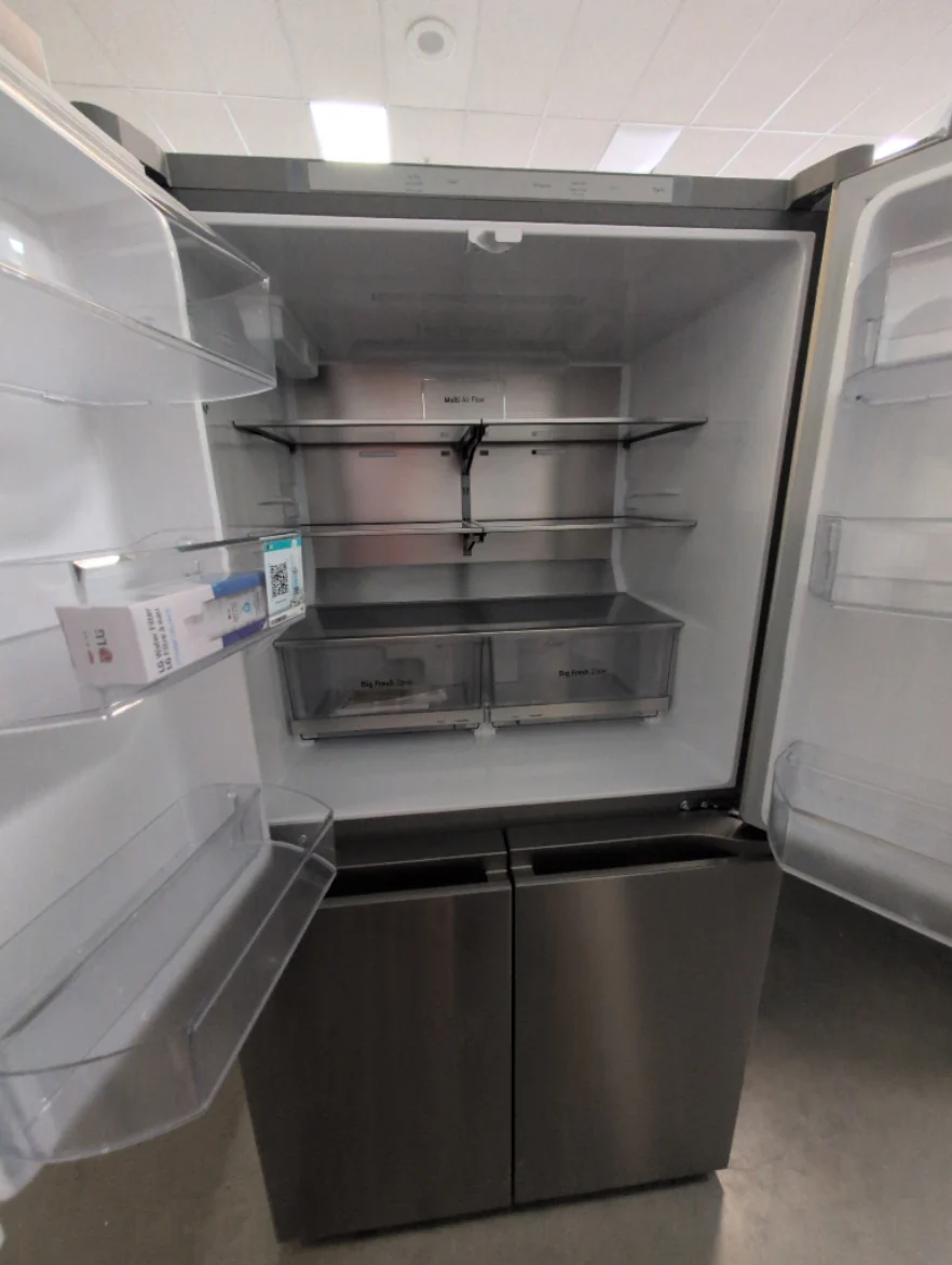 LF24C8200S - REFRIGERATORS - LG - French 4-Door - Stainless Steel - Open Box - Image 2