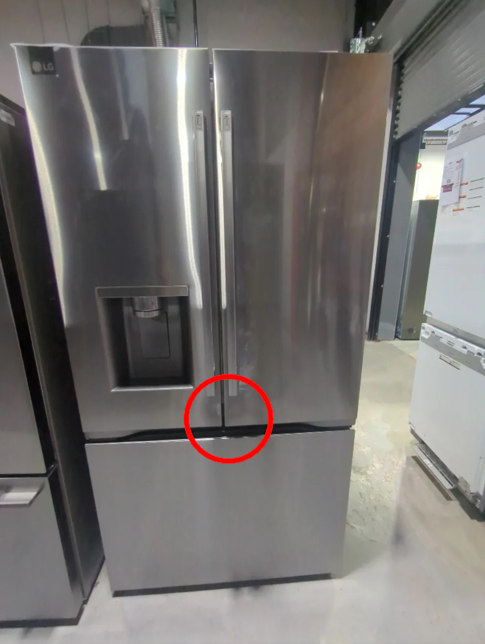 LF24Z6530S - REFRIGERATORS - LG - French 3-Door - Stainless Steel - Open Box - Image 2