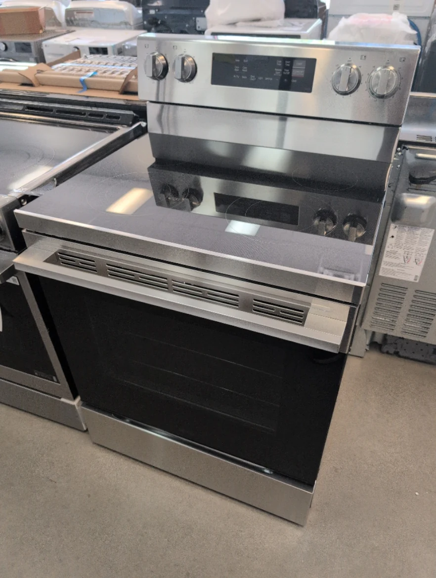 LREN6321YE - RANGES - LG - Electric - Stainless Steel - Open Box - Image 2
