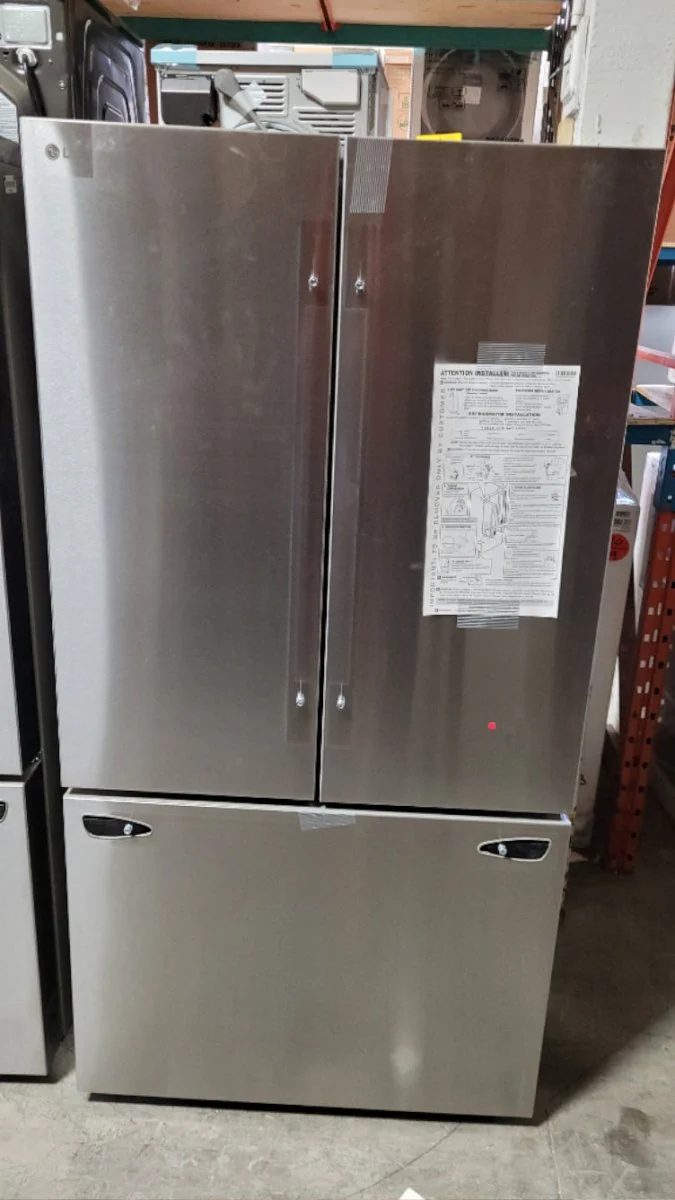 LRFLS3206S - REFRIGERATORS - LG - French 3-Door - Stainless Steel - Open Box - Image 2