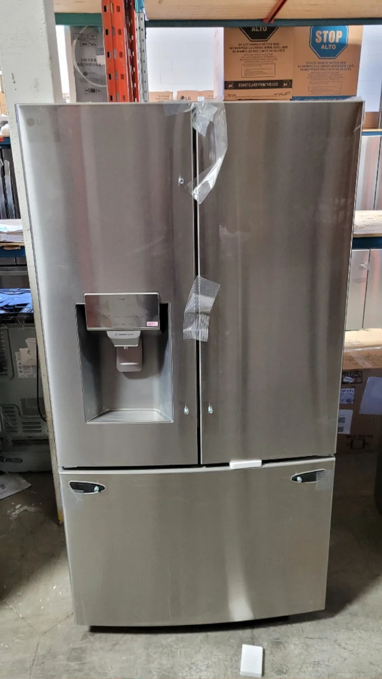 LRFS28XBS - REFRIGERATORS - LG - French 3-Door - Stainless Steel - Open Box - Image 2