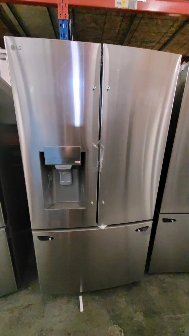 LRFS28XBS - REFRIGERATORS - LG - French 3-Door - Stainless Steel - Open Box - Image 2