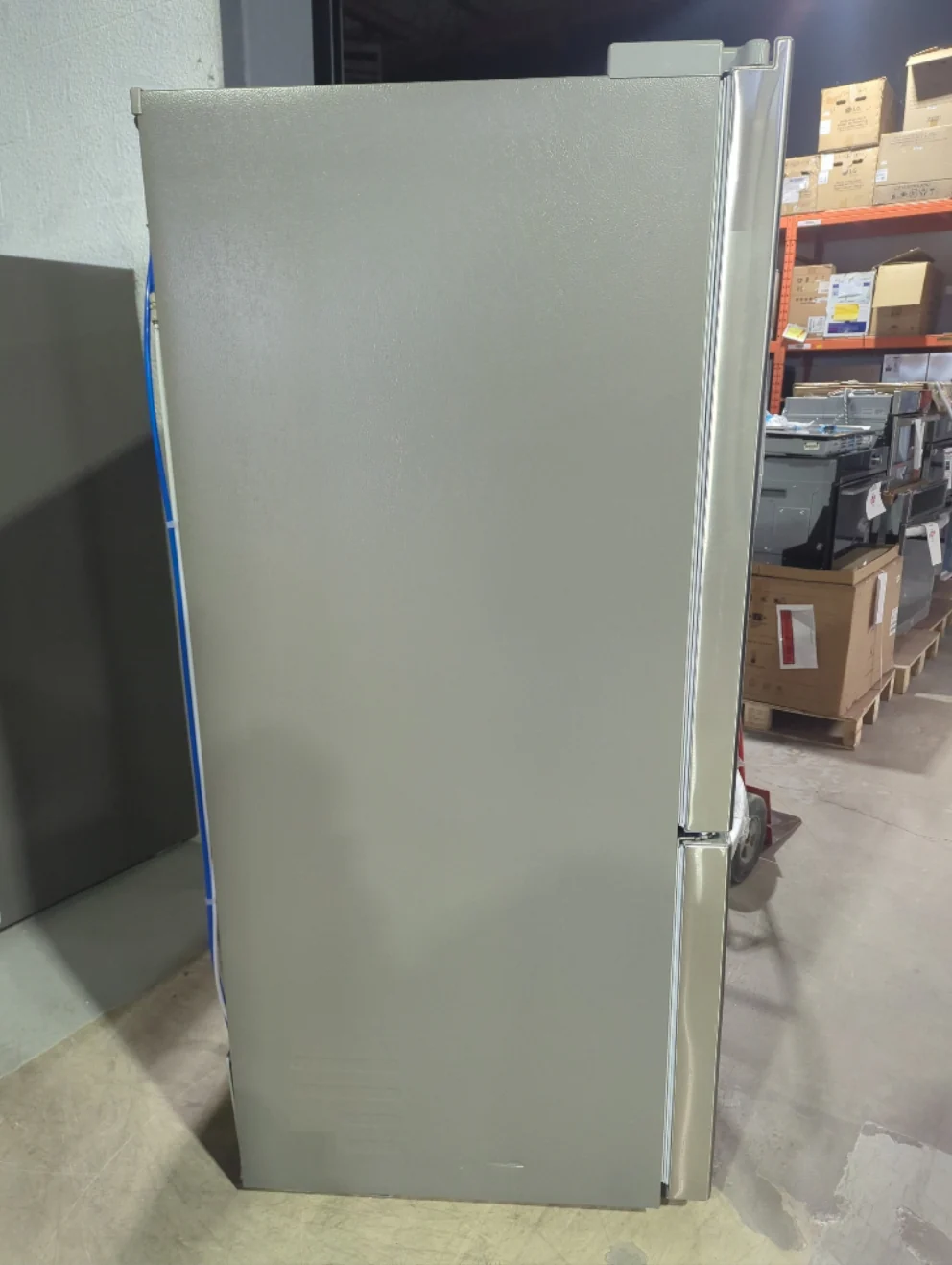 LRFWS2200S - REFRIGERATORS - LG - French 3-Door - Stainless Steel - Open Box - Image 3