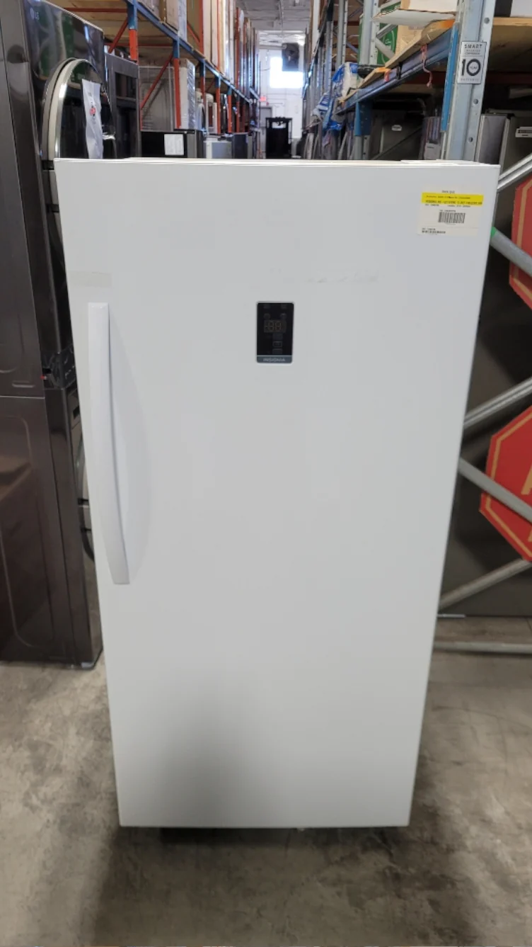 NS-UZ14WH0 - FREEZERS - Insignia - White - Open Box - Image 2