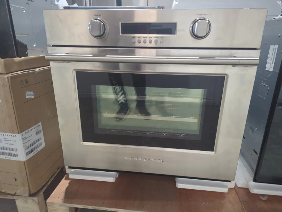 WOSV3-30 - WALL OVENS - Fisher & Paykel - Single Oven - Stainless Steel - Open Box - Image 2